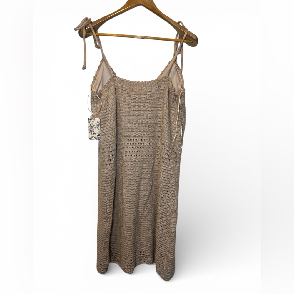 Pink Republic‎ Feminine Beige Knit Pointelle Dress Lined Cotton Blend Silhouette - Picture 2 of 7